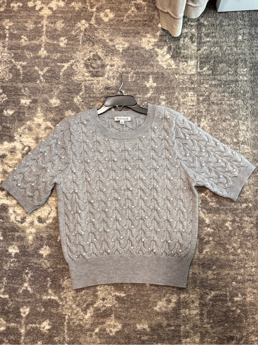 Light Gray Cable Knit Short Sleeve Sweater with Pearl Accents